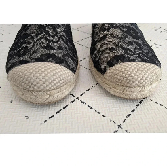 Stuart Weitzman Meshuga Lace Espadrille - Picture 8 of 9